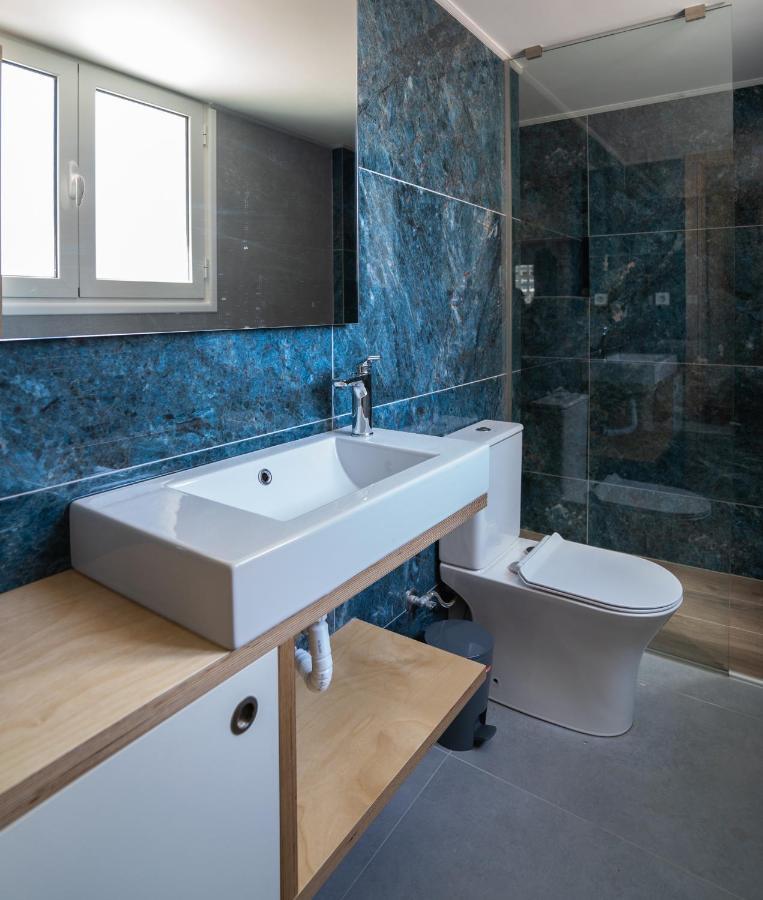 Maxblue 2 Apartment Piraeus Exterior photo